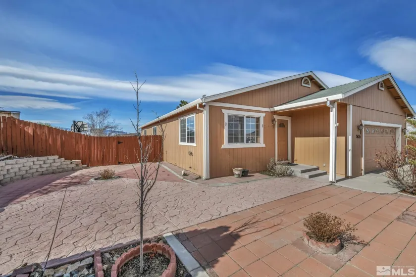 5620 Tassel, Sun Valley, Nevada 89433, 3 Bedrooms Bedrooms, ,2 BathroomsBathrooms,Residential,Residential,Tassel,260005135