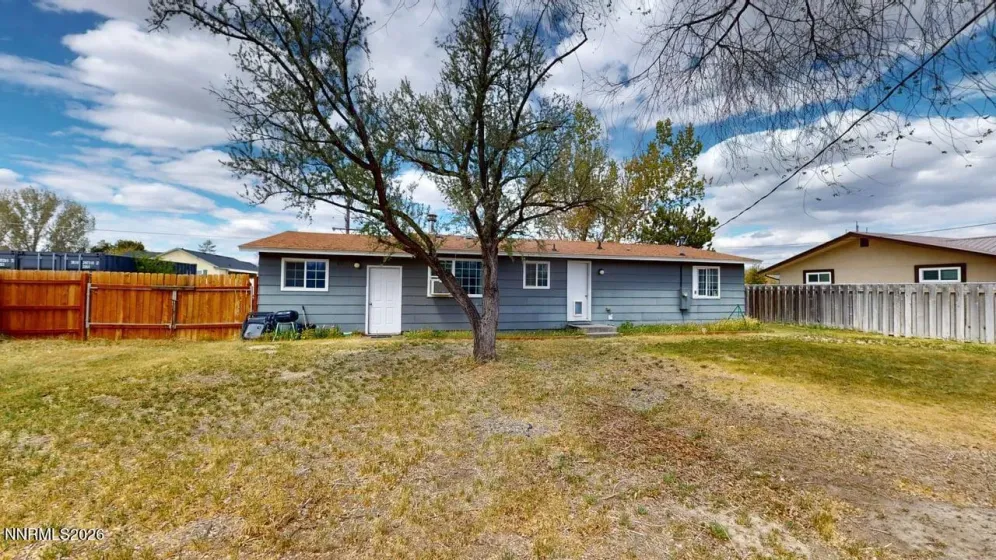 890 Wilson, Battle Mountain, Nevada 89820, 3 Bedrooms Bedrooms, ,1 BathroomBathrooms,Residential,Residential,Wilson,260005137