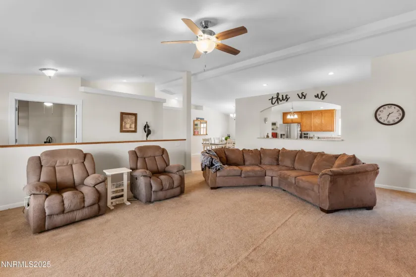 1129 Dixie, Fernley, Nevada 89408, 3 Bedrooms Bedrooms, ,3 BathroomsBathrooms,Residential,Residential,Dixie,260005138