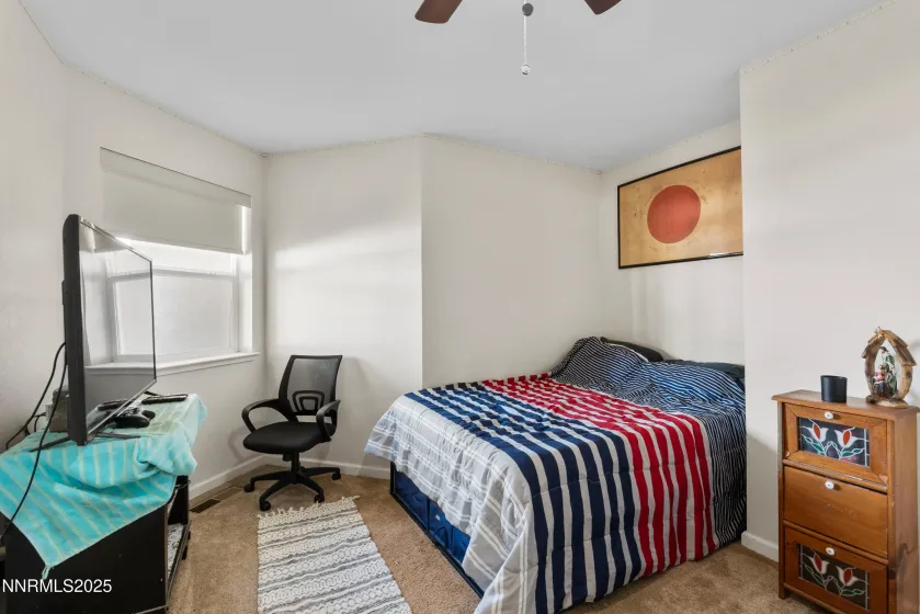 1129 Dixie, Fernley, Nevada 89408, 3 Bedrooms Bedrooms, ,3 BathroomsBathrooms,Residential,Residential,Dixie,260005138