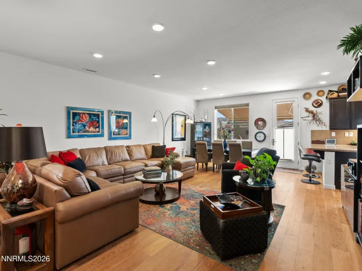 135 Avalanche, Dayton, Nevada 89403, 3 Bedrooms Bedrooms, ,2 BathroomsBathrooms,Residential,Residential,Avalanche,260005141