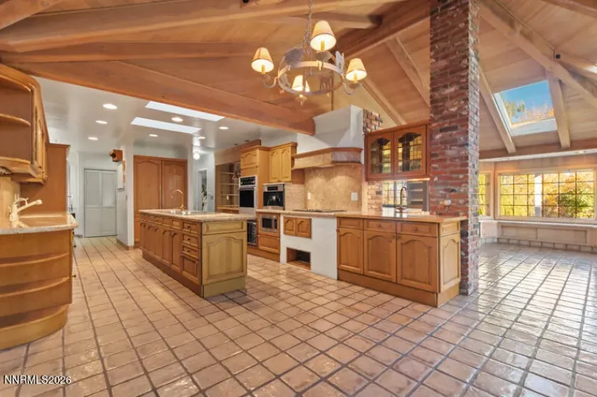 1880 Meadowview, Reno, Nevada 89509, 3 Bedrooms Bedrooms, ,2 BathroomsBathrooms,Residential,Residential,Meadowview,260005142