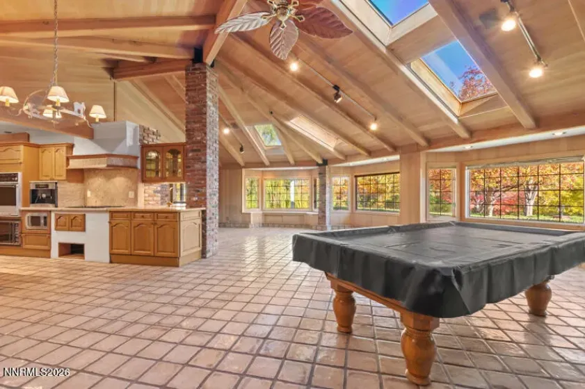 1880 Meadowview, Reno, Nevada 89509, 3 Bedrooms Bedrooms, ,2 BathroomsBathrooms,Residential,Residential,Meadowview,260005142