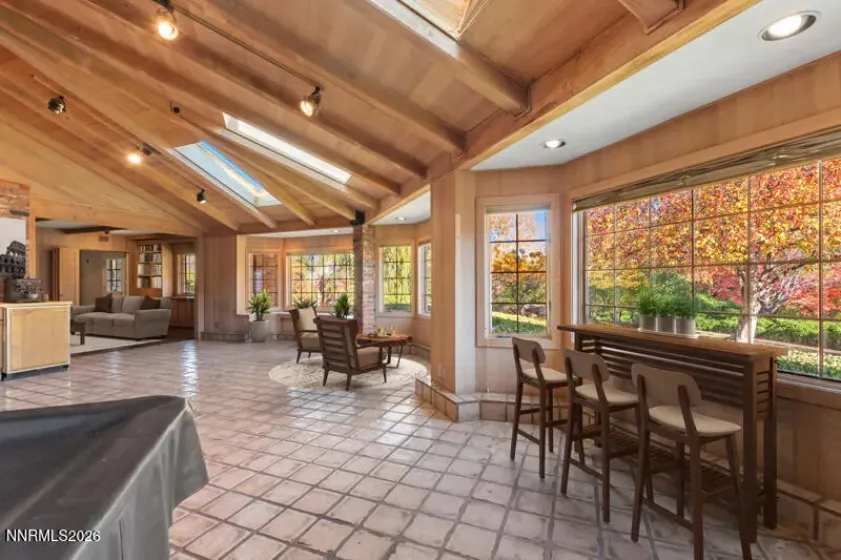 1880 Meadowview, Reno, Nevada 89509, 3 Bedrooms Bedrooms, ,2 BathroomsBathrooms,Residential,Residential,Meadowview,260005142