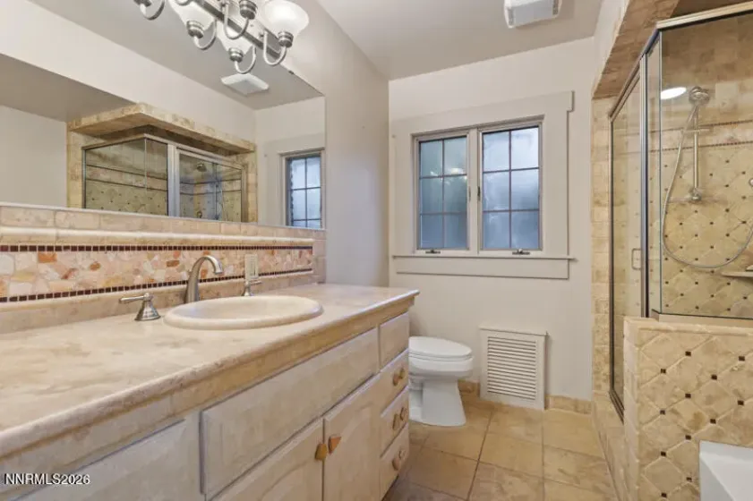 1880 Meadowview, Reno, Nevada 89509, 3 Bedrooms Bedrooms, ,2 BathroomsBathrooms,Residential,Residential,Meadowview,260005142