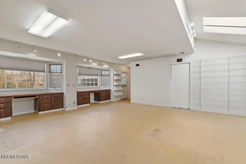 1880 Meadowview, Reno, Nevada 89509, 3 Bedrooms Bedrooms, ,2 BathroomsBathrooms,Residential,Residential,Meadowview,260005142