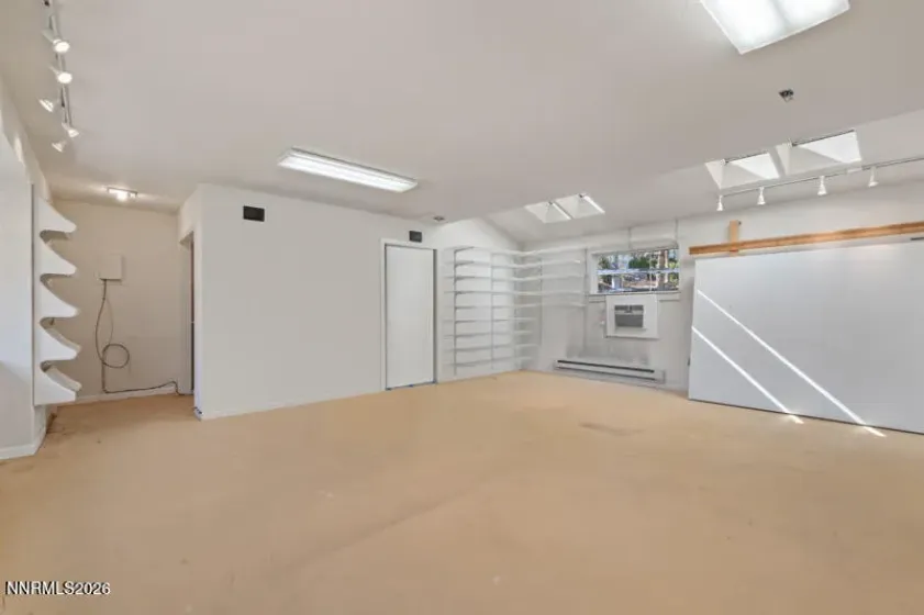 1880 Meadowview, Reno, Nevada 89509, 3 Bedrooms Bedrooms, ,2 BathroomsBathrooms,Residential,Residential,Meadowview,260005142