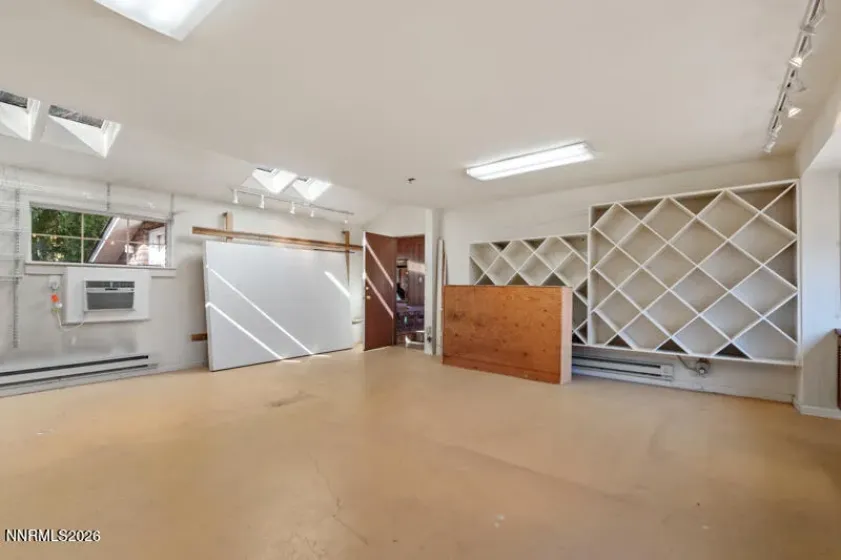 1880 Meadowview, Reno, Nevada 89509, 3 Bedrooms Bedrooms, ,2 BathroomsBathrooms,Residential,Residential,Meadowview,260005142