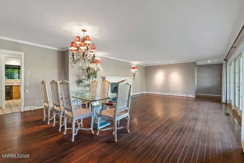 1880 Meadowview, Reno, Nevada 89509, 3 Bedrooms Bedrooms, ,2 BathroomsBathrooms,Residential,Residential,Meadowview,260005142