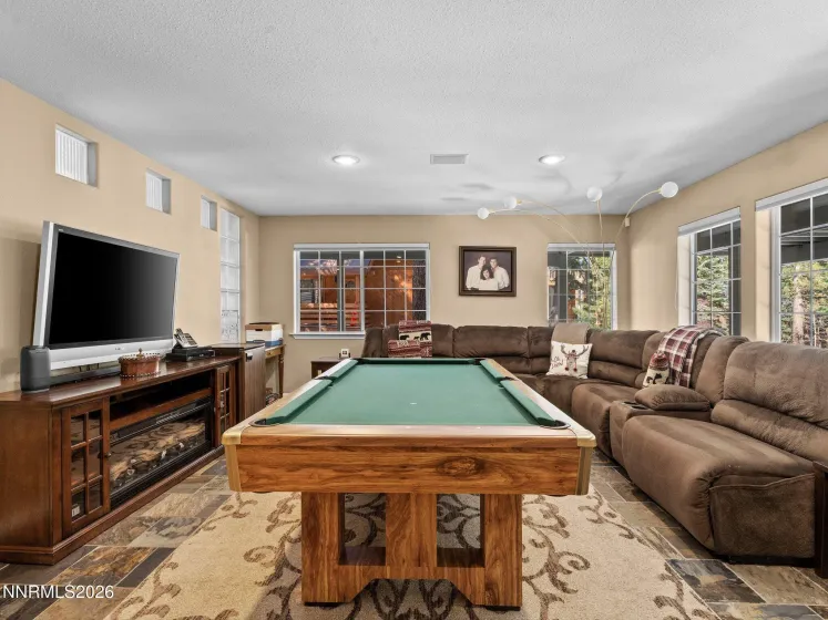 1021 Dorcey, Incline Village, Nevada 89451, 4 Bedrooms Bedrooms, ,3 BathroomsBathrooms,Residential,Residential,Dorcey,260005143