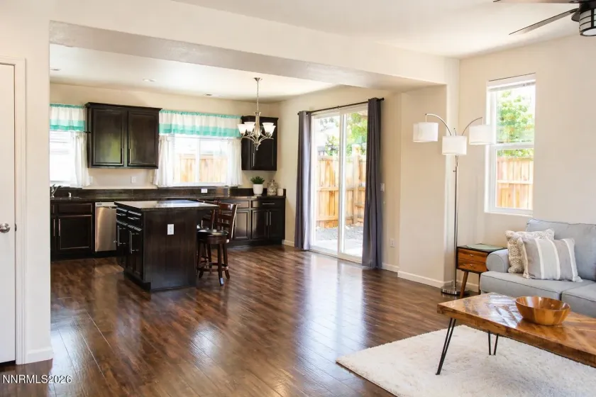 6675 Russian Thistle, Sparks, Nevada 89436, 3 Bedrooms Bedrooms, ,2 BathroomsBathrooms,Residential,Residential,Russian Thistle,260005147