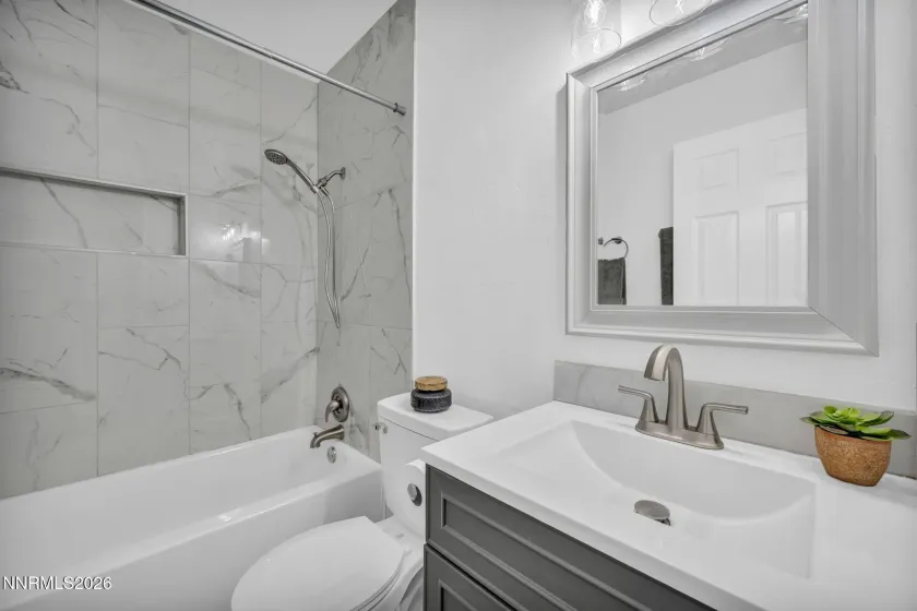 4981 Catalina, Reno, Nevada 89502, 2 Bedrooms Bedrooms, ,1 BathroomBathrooms,Residential,Residential,Catalina,260005149