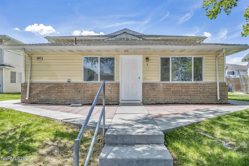 4981 Catalina, Reno, Nevada 89502, 2 Bedrooms Bedrooms, ,1 BathroomBathrooms,Residential,Residential,Catalina,260005149