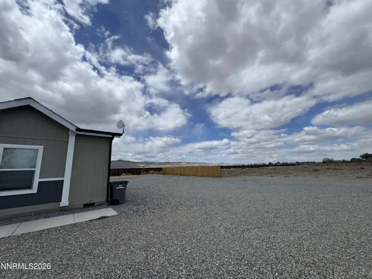303 Chateau, Yerington, Nevada 89447, 3 Bedrooms Bedrooms, ,2 BathroomsBathrooms,Residential,Residential,Chateau,260005151