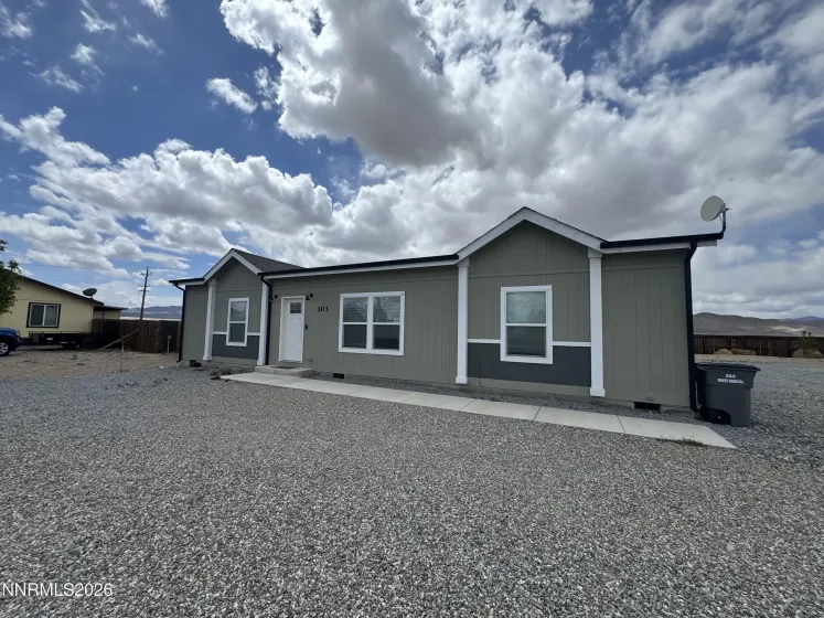303 Chateau, Yerington, Nevada 89447, 3 Bedrooms Bedrooms, ,2 BathroomsBathrooms,Residential,Residential,Chateau,260005151