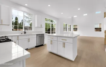 2158 Capri, Sparks, Nevada 89434, 4 Bedrooms Bedrooms, ,3 BathroomsBathrooms,Residential,Residential,Capri,260005152