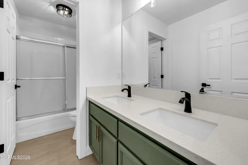 2158 Capri, Sparks, Nevada 89434, 4 Bedrooms Bedrooms, ,3 BathroomsBathrooms,Residential,Residential,Capri,260005152