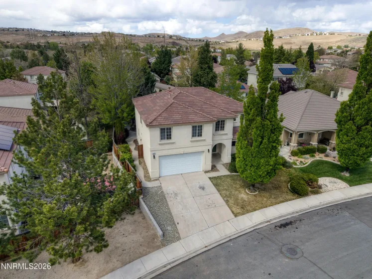 2158 Capri, Sparks, Nevada 89434, 4 Bedrooms Bedrooms, ,3 BathroomsBathrooms,Residential,Residential,Capri,260005152