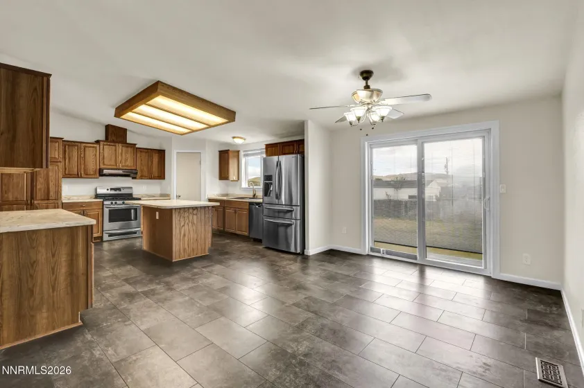 350 Westbrook, Reno, Nevada 89506, 3 Bedrooms Bedrooms, ,2 BathroomsBathrooms,Residential,Residential,Westbrook,260005153