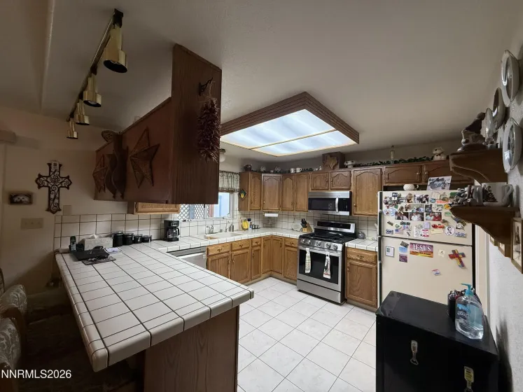 685 Palomino, Fernley, Nevada 89408, 3 Bedrooms Bedrooms, ,2 BathroomsBathrooms,Residential,Residential,Palomino,260005154