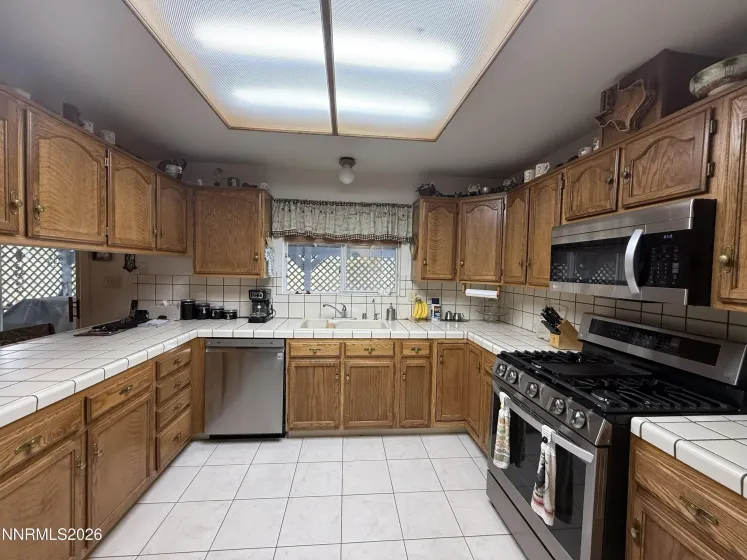 685 Palomino, Fernley, Nevada 89408, 3 Bedrooms Bedrooms, ,2 BathroomsBathrooms,Residential,Residential,Palomino,260005154