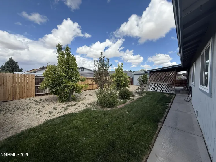 685 Palomino, Fernley, Nevada 89408, 3 Bedrooms Bedrooms, ,2 BathroomsBathrooms,Residential,Residential,Palomino,260005154