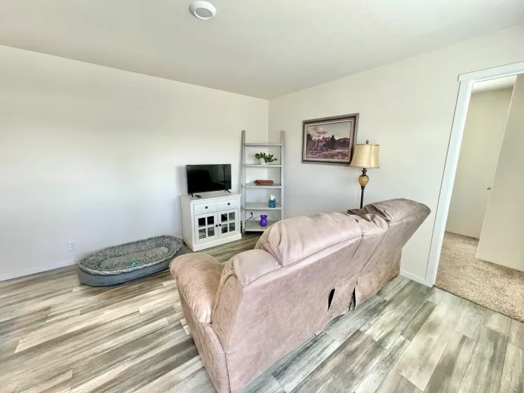 5015 Paul St, Reno, Nevada 89506, 2 Bedrooms Bedrooms, 10 Rooms Rooms,1 BathroomBathrooms,Manufactured,Residential,Paul,260005156