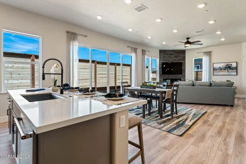 182 Silver Peak Lp, Carson City, Nevada 89701, 3 Bedrooms Bedrooms, ,3 BathroomsBathrooms,Residential,Residential,Silver Peak Lp,260005157