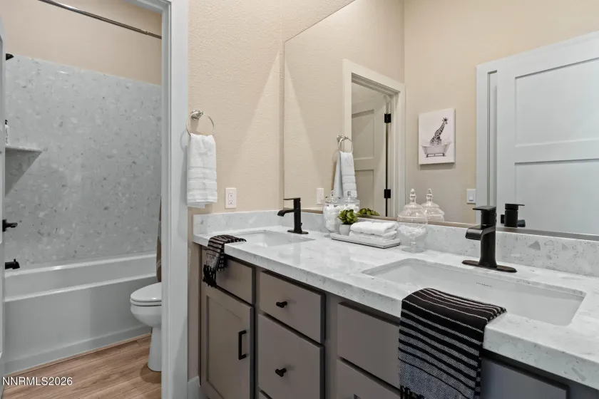 182 Silver Peak Lp, Carson City, Nevada 89701, 3 Bedrooms Bedrooms, ,3 BathroomsBathrooms,Residential,Residential,Silver Peak Lp,260005157