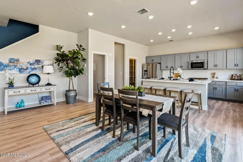 182 Silver Peak Lp, Carson City, Nevada 89701, 3 Bedrooms Bedrooms, ,3 BathroomsBathrooms,Residential,Residential,Silver Peak Lp,260005157