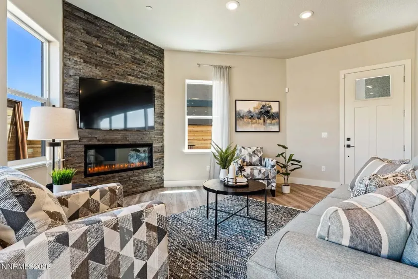 182 Silver Peak Lp, Carson City, Nevada 89701, 3 Bedrooms Bedrooms, ,3 BathroomsBathrooms,Residential,Residential,Silver Peak Lp,260005157