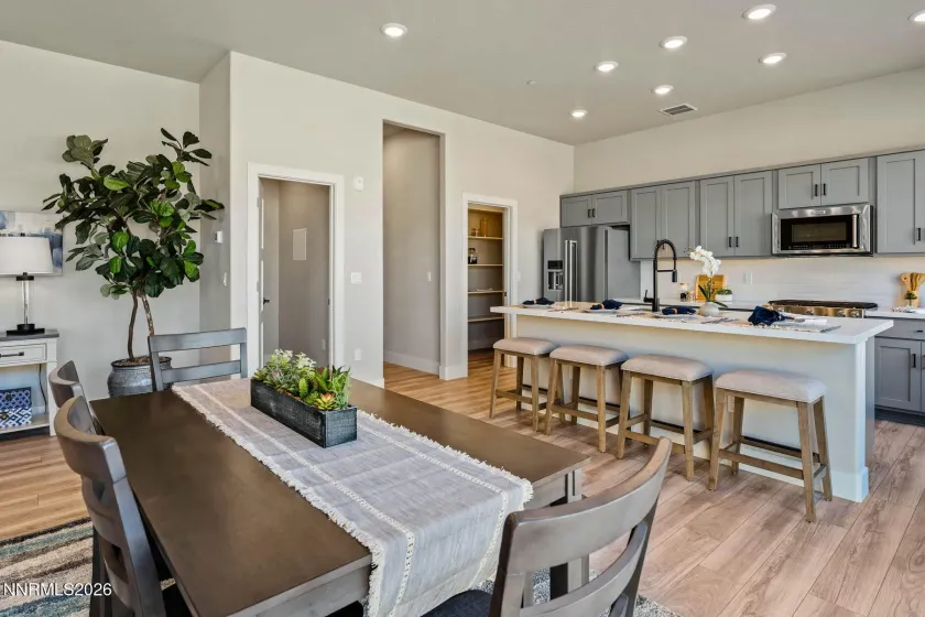 182 Silver Peak Lp, Carson City, Nevada 89701, 3 Bedrooms Bedrooms, ,3 BathroomsBathrooms,Residential,Residential,Silver Peak Lp,260005157