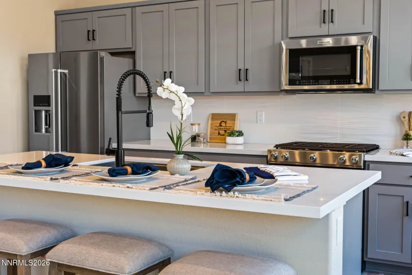 182 Silver Peak Lp, Carson City, Nevada 89701, 3 Bedrooms Bedrooms, ,3 BathroomsBathrooms,Residential,Residential,Silver Peak Lp,260005157