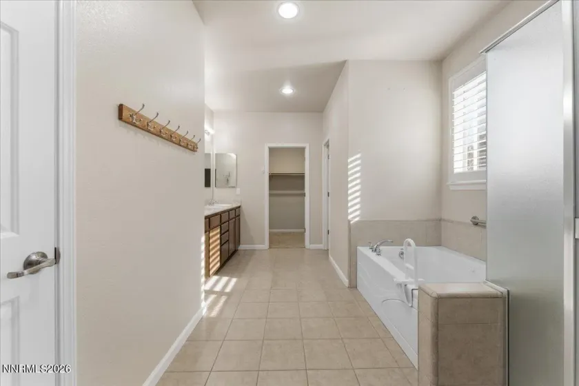 654 St Andrews, Dayton, Nevada 89403, 3 Bedrooms Bedrooms, ,3 BathroomsBathrooms,Residential,Residential,St Andrews,260005158