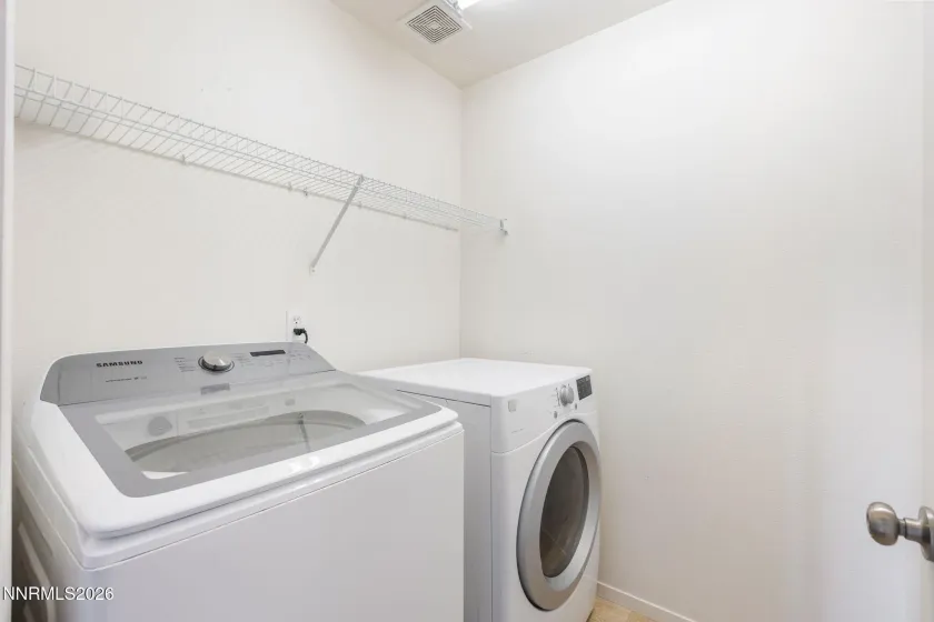 7655 Key Largo, Reno, Nevada 89506, 3 Bedrooms Bedrooms, ,3 BathroomsBathrooms,Residential,Residential,Key Largo,260005159