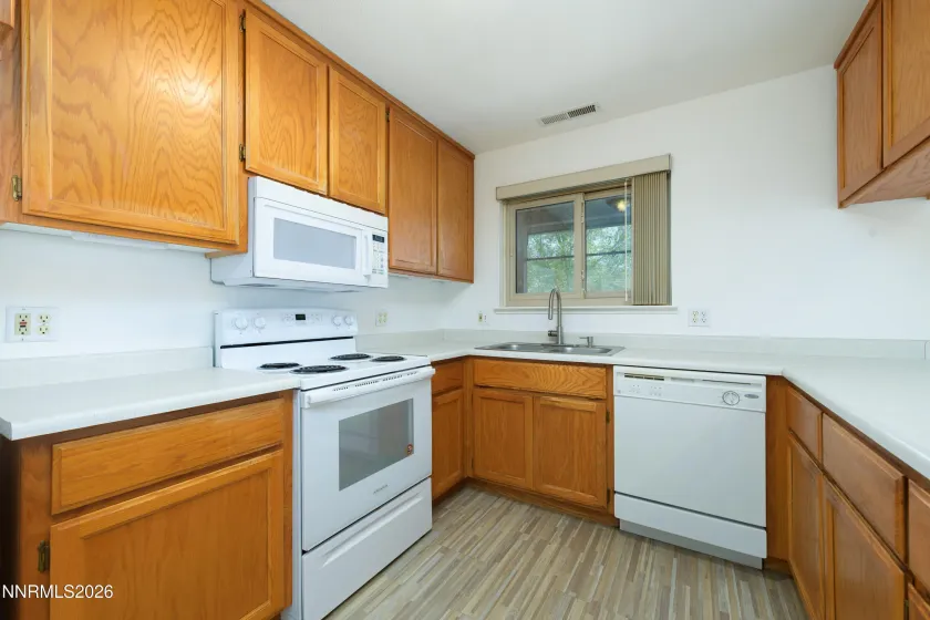 1504 Fahim, Gardnerville, Nevada 89410, 3 Bedrooms Bedrooms, ,2 BathroomsBathrooms,Residential,Residential,Fahim,260005160