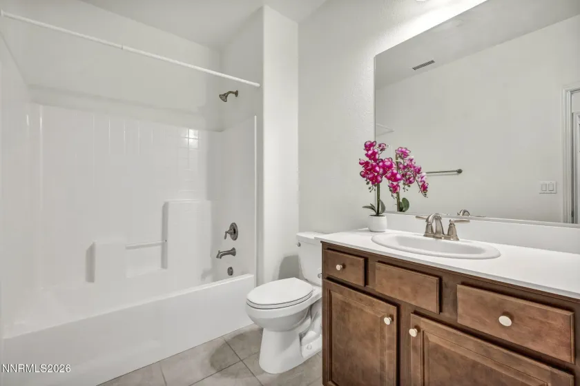 3262 Rimini, Sparks, Nevada 89434, 3 Bedrooms Bedrooms, ,2 BathroomsBathrooms,Residential,Residential,Rimini,260005163