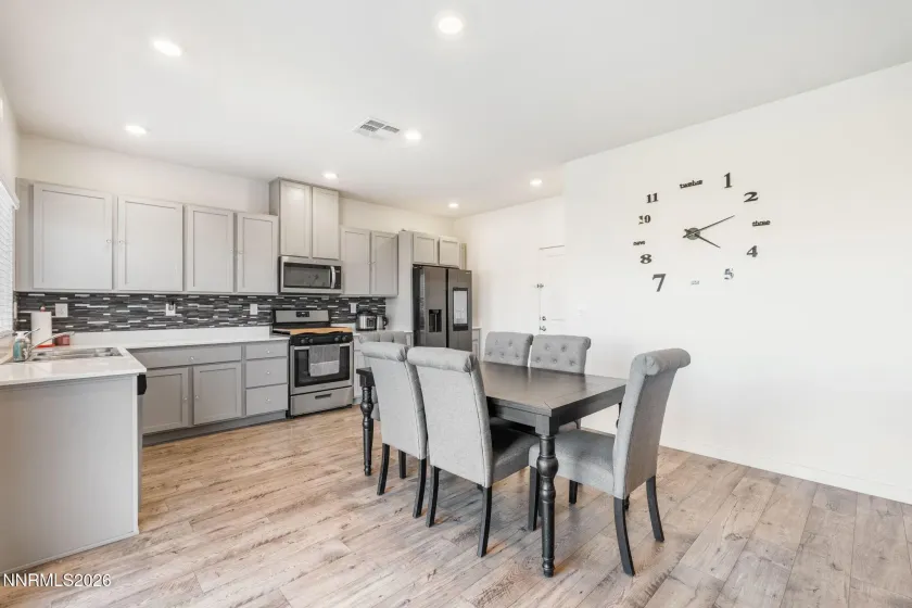 456 Antares, Reno, Nevada 89506, 4 Bedrooms Bedrooms, ,3 BathroomsBathrooms,Residential,Residential,Antares,260005174