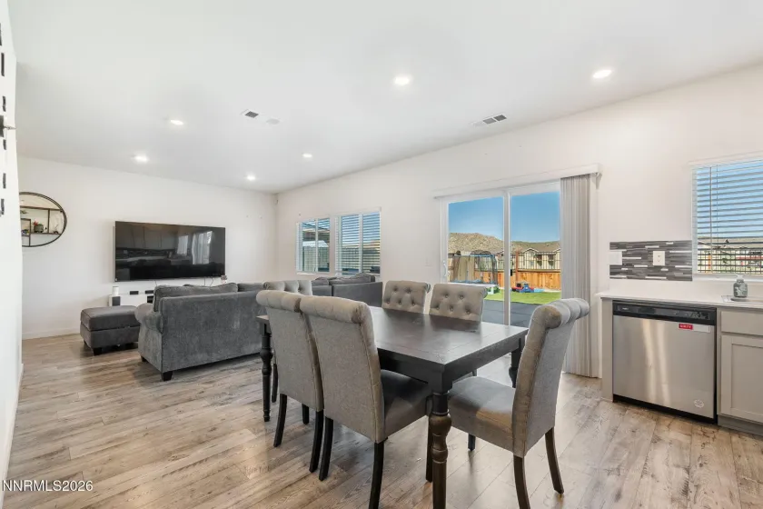 456 Antares, Reno, Nevada 89506, 4 Bedrooms Bedrooms, ,3 BathroomsBathrooms,Residential,Residential,Antares,260005174