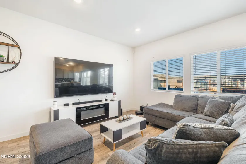 456 Antares, Reno, Nevada 89506, 4 Bedrooms Bedrooms, ,3 BathroomsBathrooms,Residential,Residential,Antares,260005174