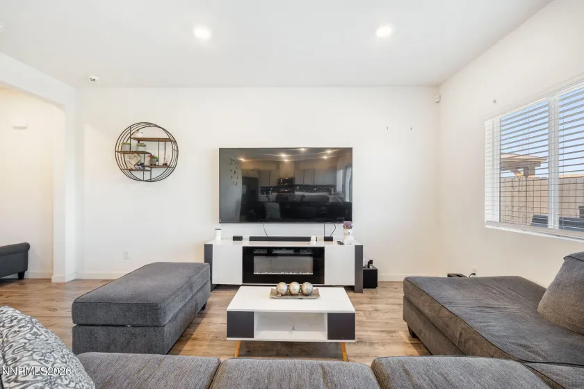 456 Antares, Reno, Nevada 89506, 4 Bedrooms Bedrooms, ,3 BathroomsBathrooms,Residential,Residential,Antares,260005174