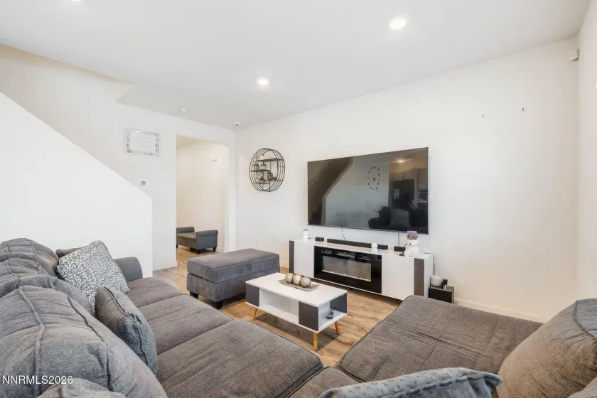 456 Antares, Reno, Nevada 89506, 4 Bedrooms Bedrooms, ,3 BathroomsBathrooms,Residential,Residential,Antares,260005174