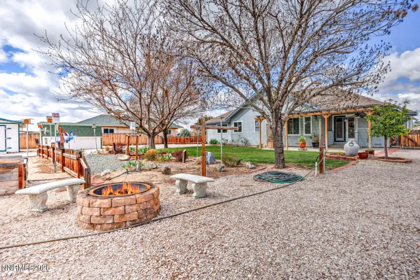 1100 Venturacci, Fallon, Nevada 89406, 3 Bedrooms Bedrooms, ,2 BathroomsBathrooms,Residential,Residential,Venturacci,260005181