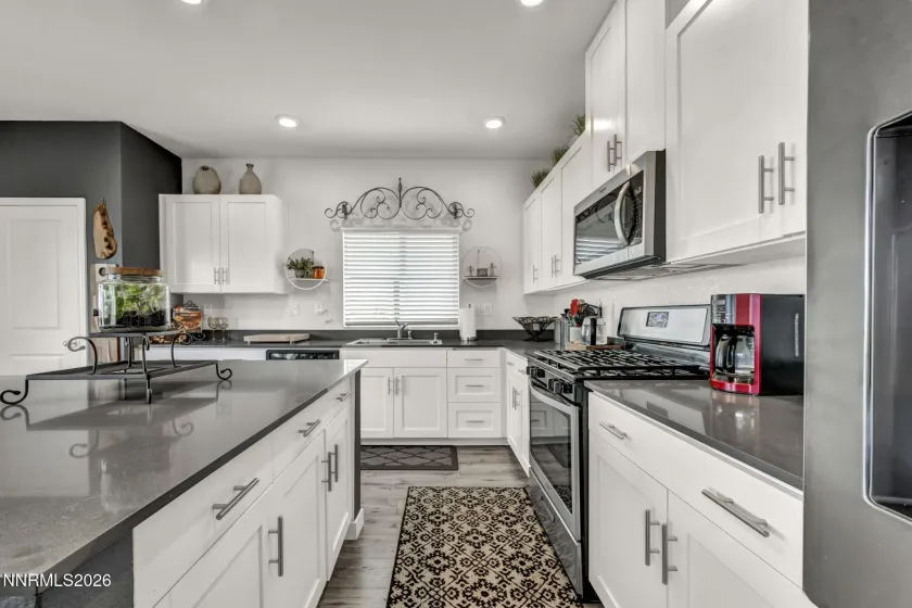 2025 Painted Sky, Sun Valley, Nevada 89433, 4 Bedrooms Bedrooms, ,3 BathroomsBathrooms,Residential,Residential,Painted Sky,260005184