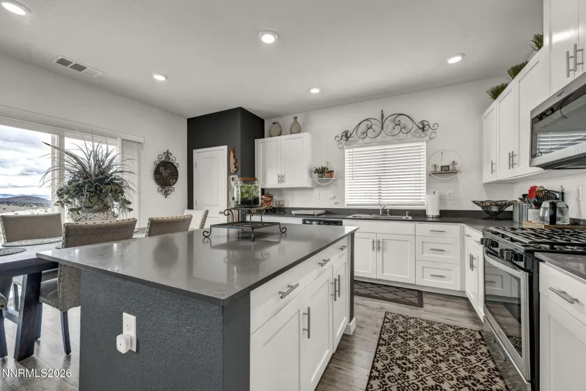 2025 Painted Sky, Sun Valley, Nevada 89433, 4 Bedrooms Bedrooms, ,3 BathroomsBathrooms,Residential,Residential,Painted Sky,260005184