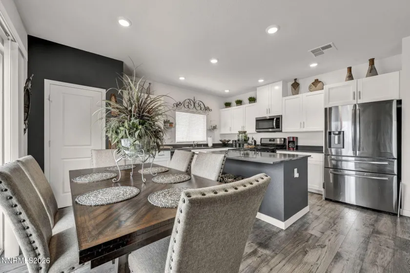 2025 Painted Sky, Sun Valley, Nevada 89433, 4 Bedrooms Bedrooms, ,3 BathroomsBathrooms,Residential,Residential,Painted Sky,260005184