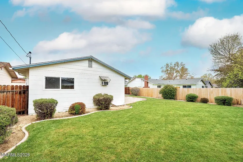 281 Devere, Sparks, Nevada 89431, 3 Bedrooms Bedrooms, ,2 BathroomsBathrooms,Residential,Residential,Devere,260005186