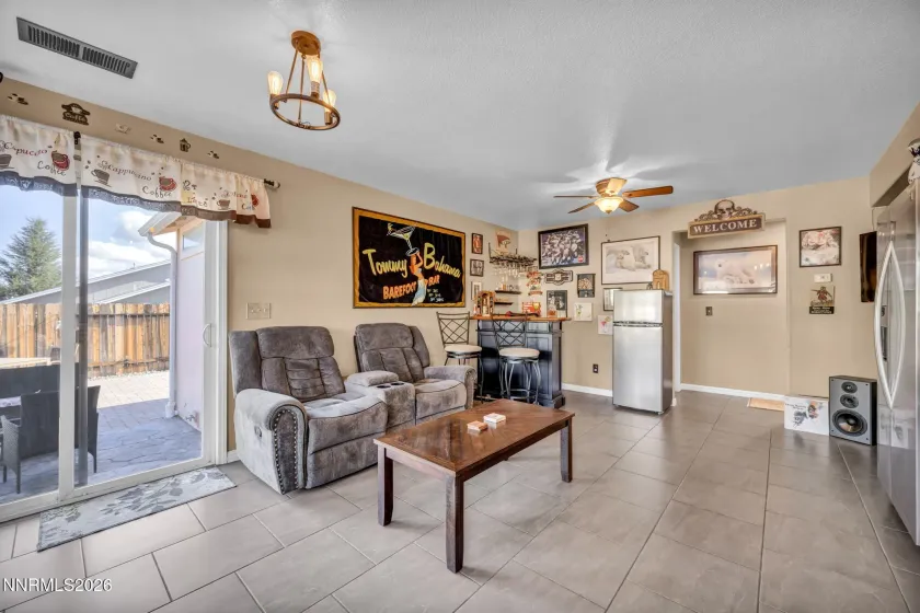 7695 Bichon, Reno, Nevada 89506, 3 Bedrooms Bedrooms, ,2 BathroomsBathrooms,Residential,Residential,Bichon,260005187