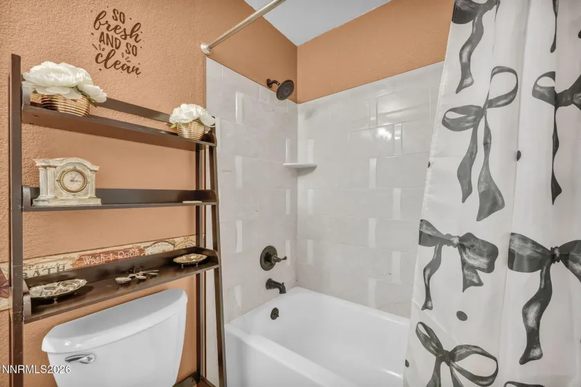 7695 Bichon, Reno, Nevada 89506, 3 Bedrooms Bedrooms, ,2 BathroomsBathrooms,Residential,Residential,Bichon,260005187