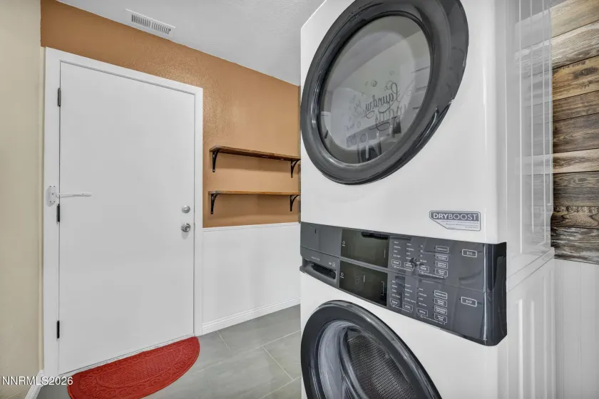 7695 Bichon, Reno, Nevada 89506, 3 Bedrooms Bedrooms, ,2 BathroomsBathrooms,Residential,Residential,Bichon,260005187